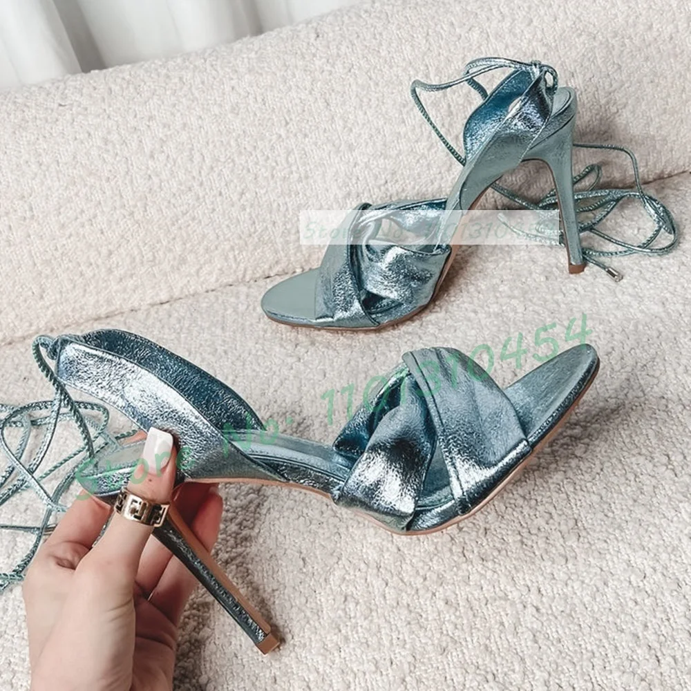 Metallic Heel Sandal - Sandales à Talons Ronds Bleu D.lique
