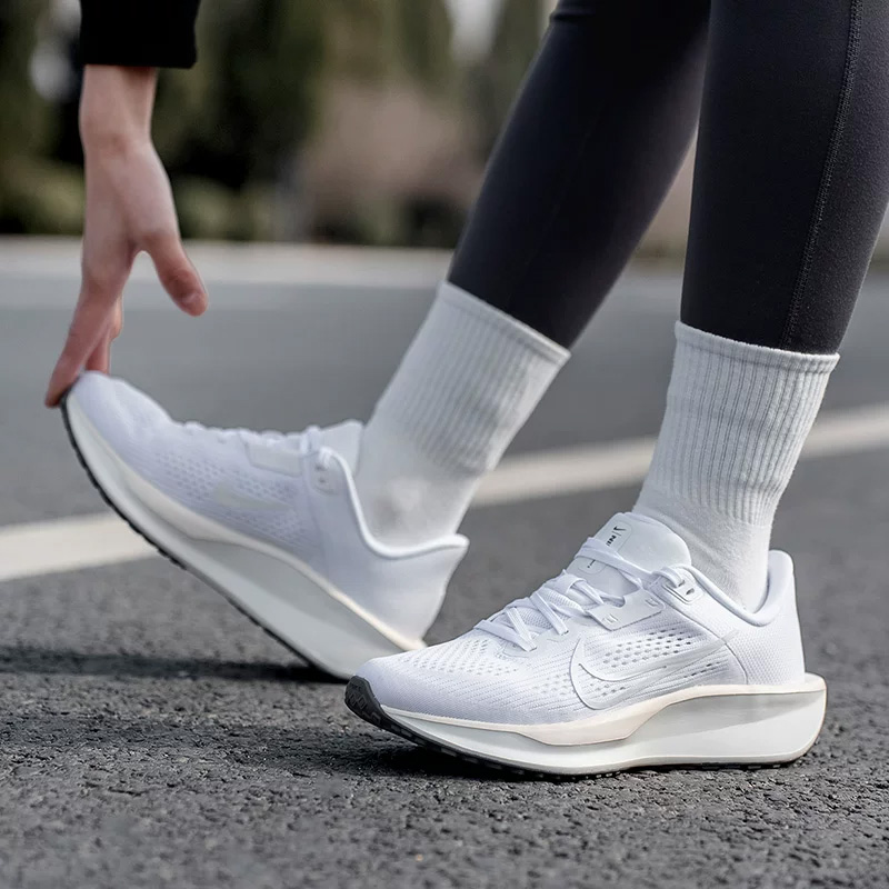 Chaussures en maille QEST 6 po - Women'S Shoes Nike Jordan avis et prix