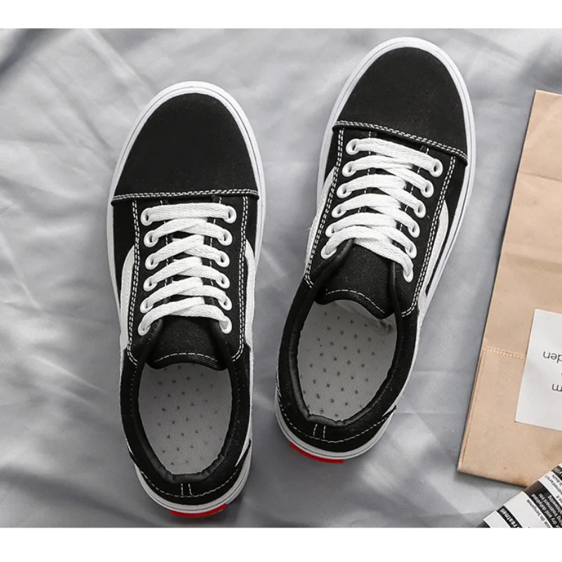 Jeunes étudiants garçons fille - Women Shoes Vans avis et prix